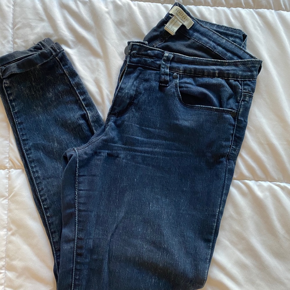Forever 21 | Premium denim dark acid wash jeans